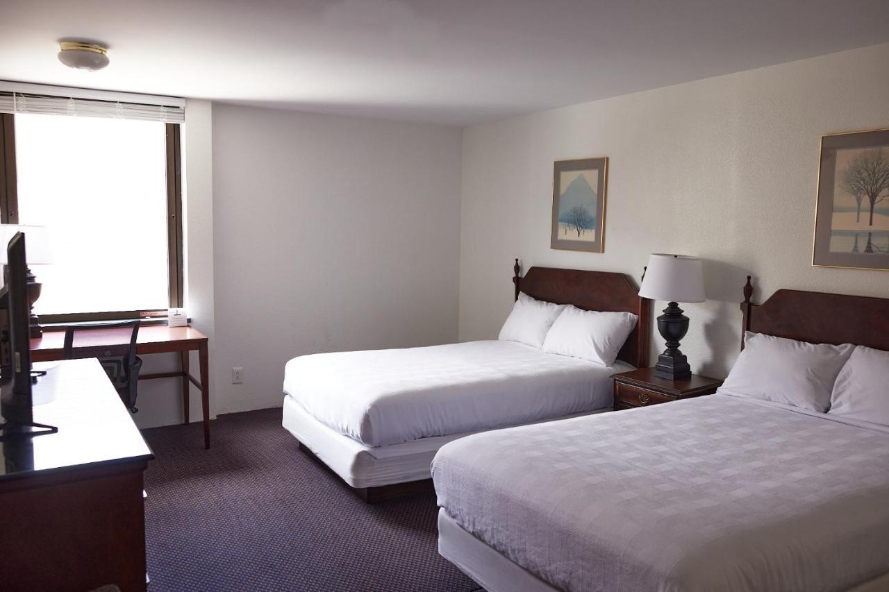 Mclure Hotel Wheeling Exterior foto